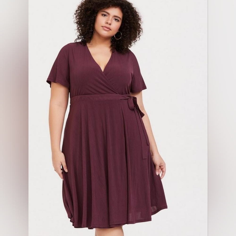 Torrid Textured Wrap Surplice Neck Eggplant Purple Midi Plus Size Dress (2X)